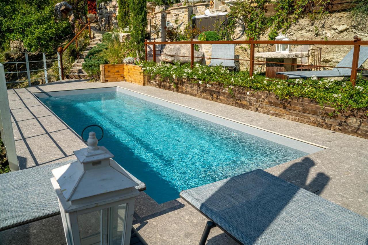 Marcheamore - La Roccaccia Relax, Art & Nature Montefortino エクステリア 写真